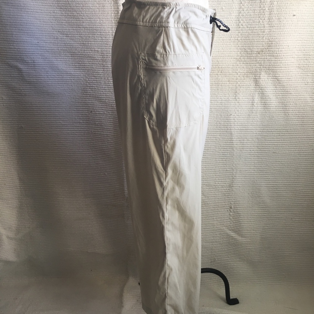 Danskin Travel Pants Outdoors Active Khaki Capris - Picture 3 of 8